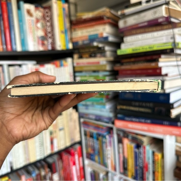 Raggedy Ann and Andy and the Nice Fat Policeman Book (1960) - Picture 4 of 7